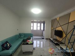 出租:金银叶北区1室1厅58㎡，精装修、750元/