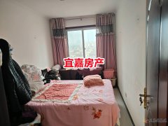 47.8万出售龙泽苑电梯中楼层，130平，3室2厅1卫，新式