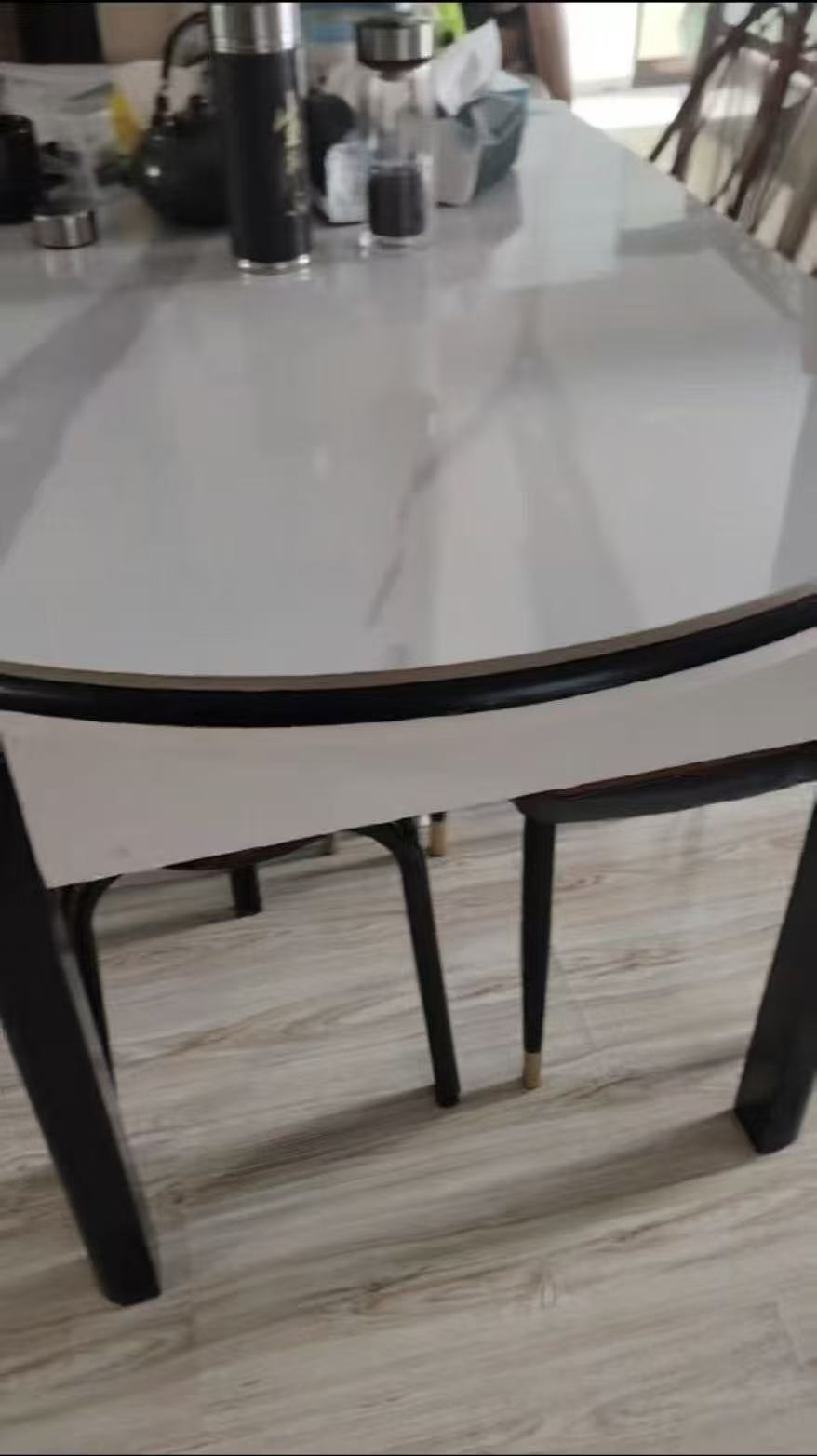 高档跑步机,按摩椅,一米八大床的三室一厅,政法小区楼房业主出 高档跑步机,按摩椅,一米八大床的三室一厅,政法小区楼房业主出