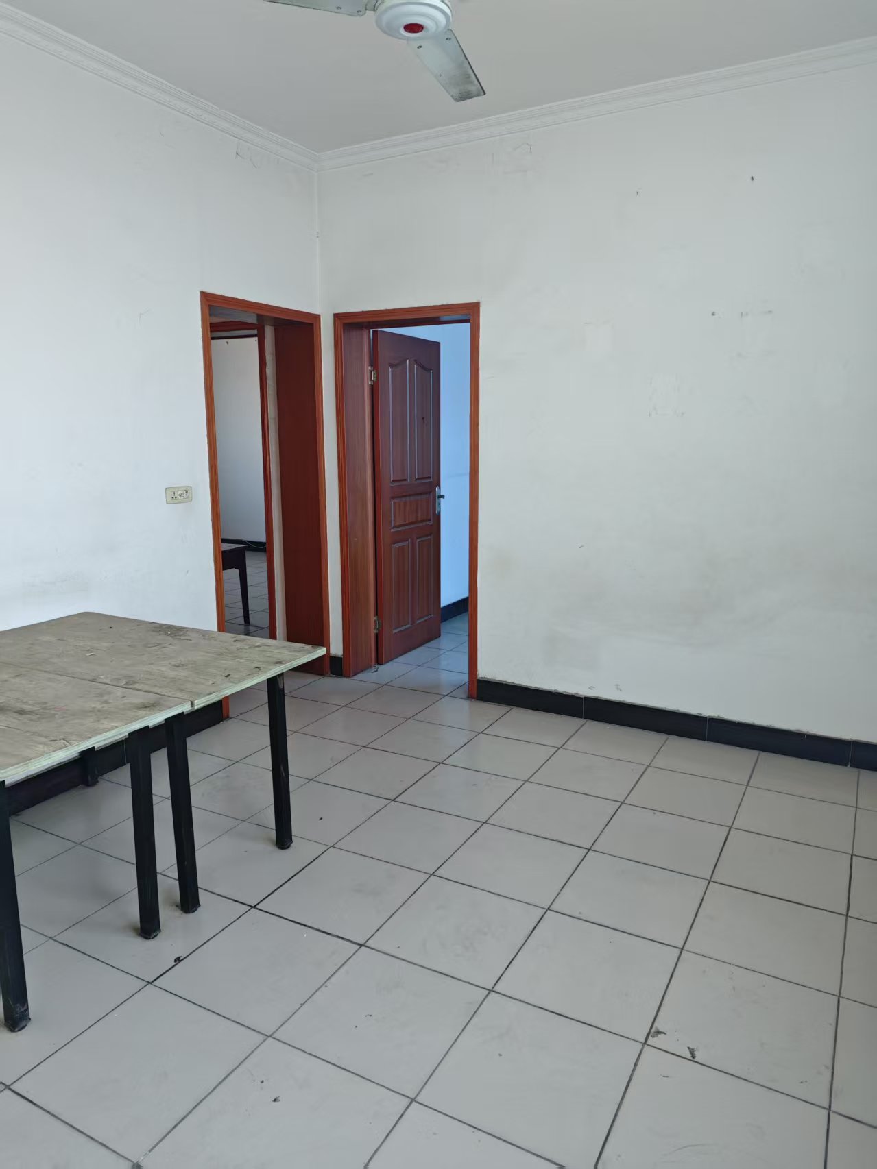 香山南街兔喜生活对面4楼出售 香山南街兔喜生活对面4楼出售