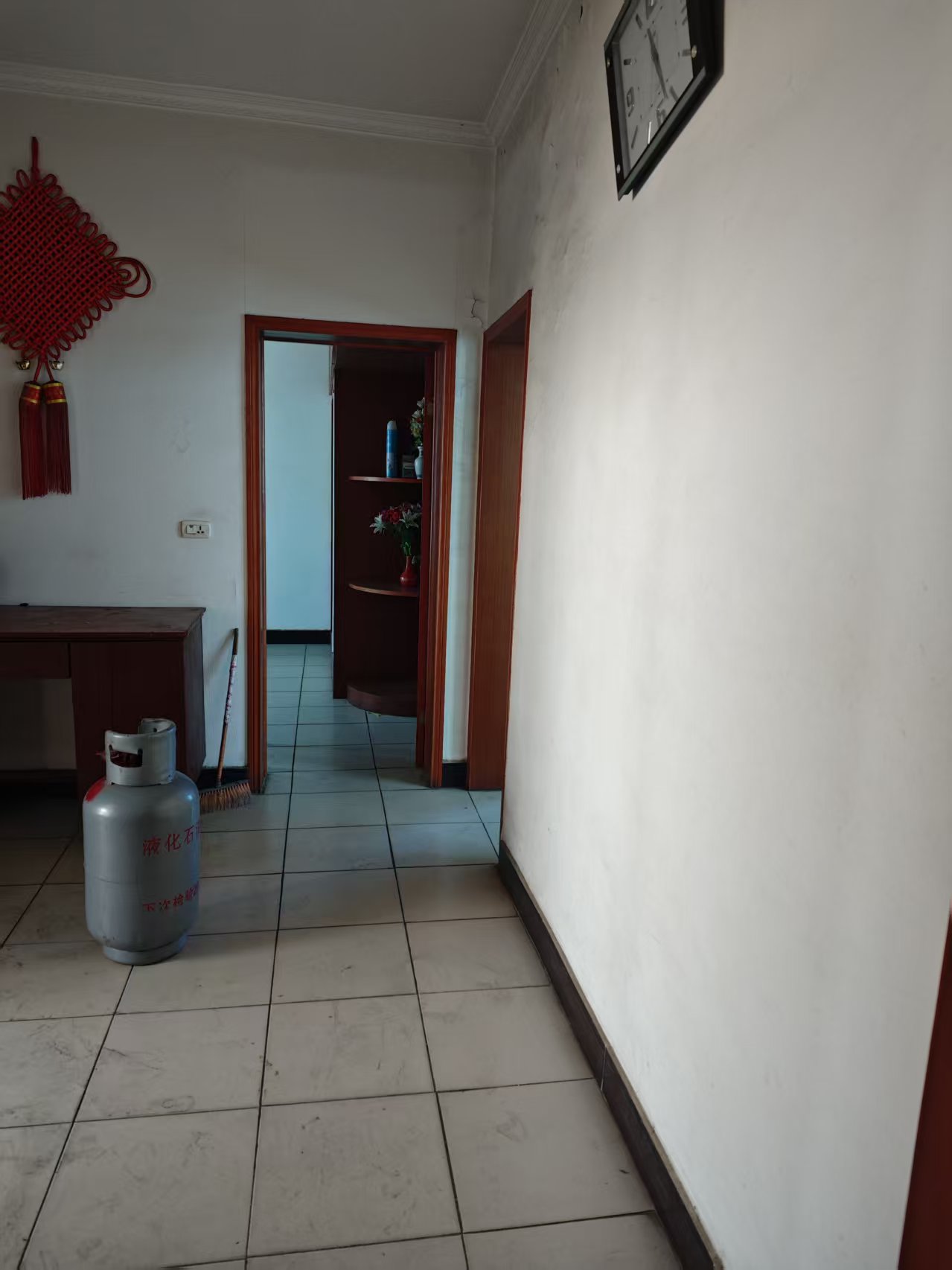 香山南街兔喜生活对面4楼出售 香山南街兔喜生活对面4楼出售