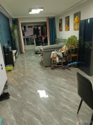 龙泽苑15号楼28楼两室两厅精装婚房36.8万出售