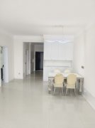 精装电梯房，128平3室2厅地暖，刚装修1年多可做婚房，仅需