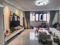 金银叶南区4楼132平3室2厅2卫38.8万