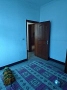 香山南街兔喜生活对面4楼出售