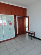 香山南街兔喜生活对面4楼出售