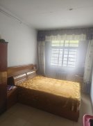 急售降2万，3楼，10.8万，72平3室1厅暖燃齐，一小附近