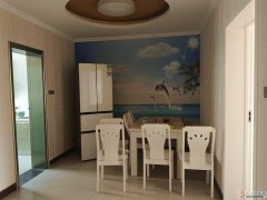 精装房，115平3室2厅低楼层，银杏路中段，非常新干净暖燃齐