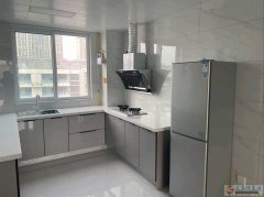 出租，精装电梯房，120平3室2厅拎包入住，银杏路中段，13