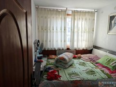 3楼地暖，7.8万，65平2室1厅水电暖齐拎包入住，常苑小区