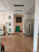 水利大厦电梯房，中楼层首付10万，140平3室2厅有证可过户