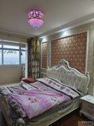 精装电梯房，143平3室2厅地暖中楼层，鸿庆公园附近，装修新