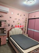 精装电梯房，95平2室2厅非常新，好楼层，市医院附近