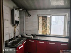 7.8万急售赔钱出，132平3室2厅暖燃齐全，拎包入住，局医