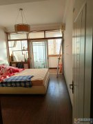 出租700元/月，140平3室2厅暖燃齐拎包入住，中楼层，榕