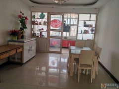 20万精装，中楼层，140平3室2厅拎包入住，狂口学校附近