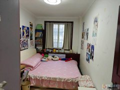 祥和126平3室两厅精装修家电家具燃暖齐全，送车位仅27，8