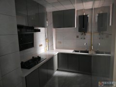 龙泽苑精装电梯房，125平3室2厅有证可过户，38.8万，特