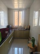 32.8万，128平3室2厅电梯房地暖，银杏路中段暖燃齐全，