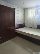 1楼（不潮下面有地下室），有证可过户，82.6平2室1厅暖燃