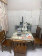 4.5万，90平2室2厅水电暖齐，可直接拎包入住，