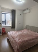 首付8万，141平3室2厅2卫精装电梯房带个大平台，非常新，