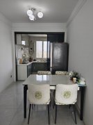 龙泽苑精装电梯，128平3室2厅2卫地暖，暖燃齐拎包入住，可