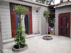 独家院，上下两层，带院子，29.8万