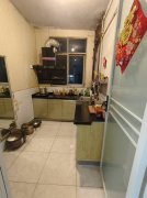 3楼，9.8万，65平2室1厅拎包入住，珠江路